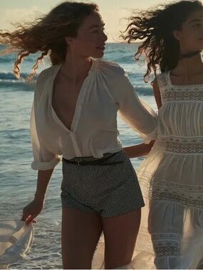 DÔEN Gingham Shorts